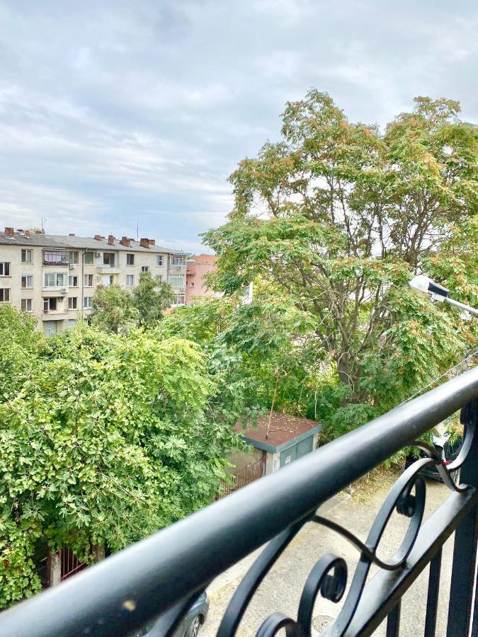 Cozy Studio Next To State Opera With Work Space Stara Zagora Extérieur photo