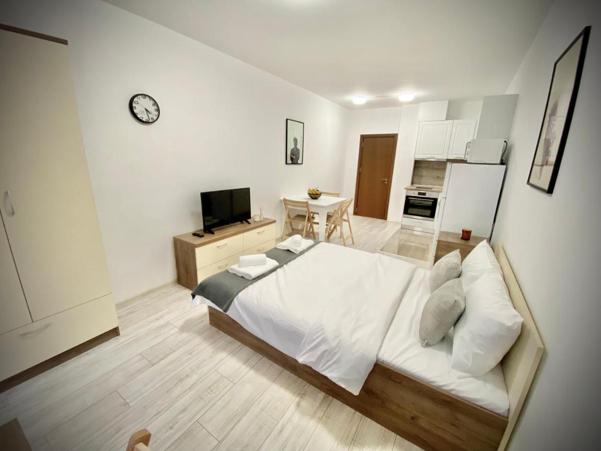 Cozy Studio Next To State Opera With Work Space Stara Zagora Extérieur photo